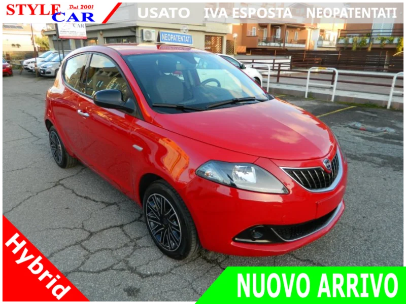 Lancia YPSILON 1.0 Hybrid 70cv Silver Plus