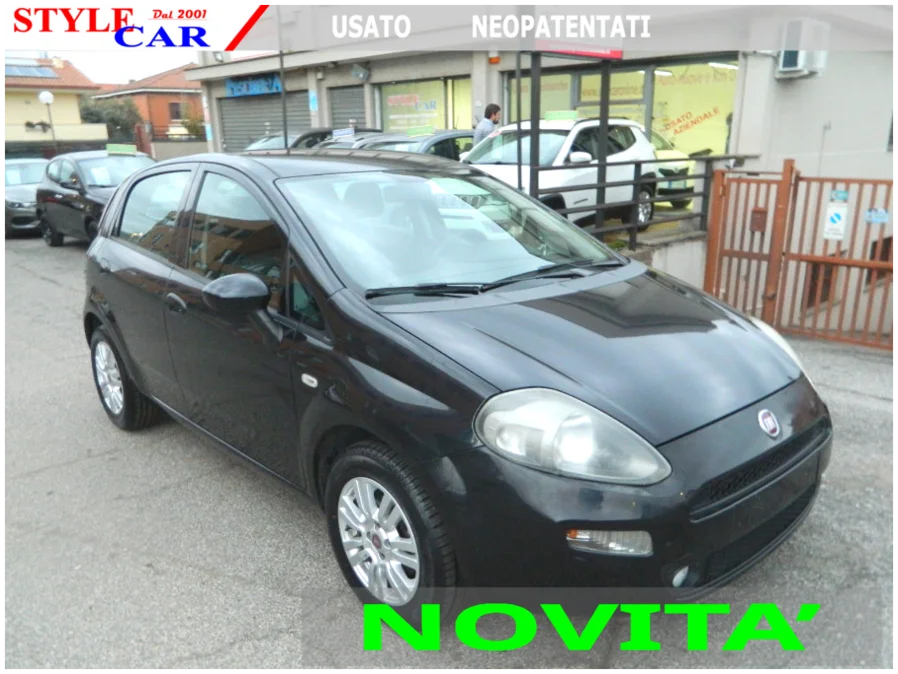 Fiat PUNTO 1.2 Benz Lounge 5p